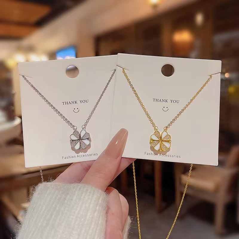 Douyin explosion style a two-wear flower necklace light luxury niche high-end design magnetic pendant titanium steel clavicle chain_voghion.com