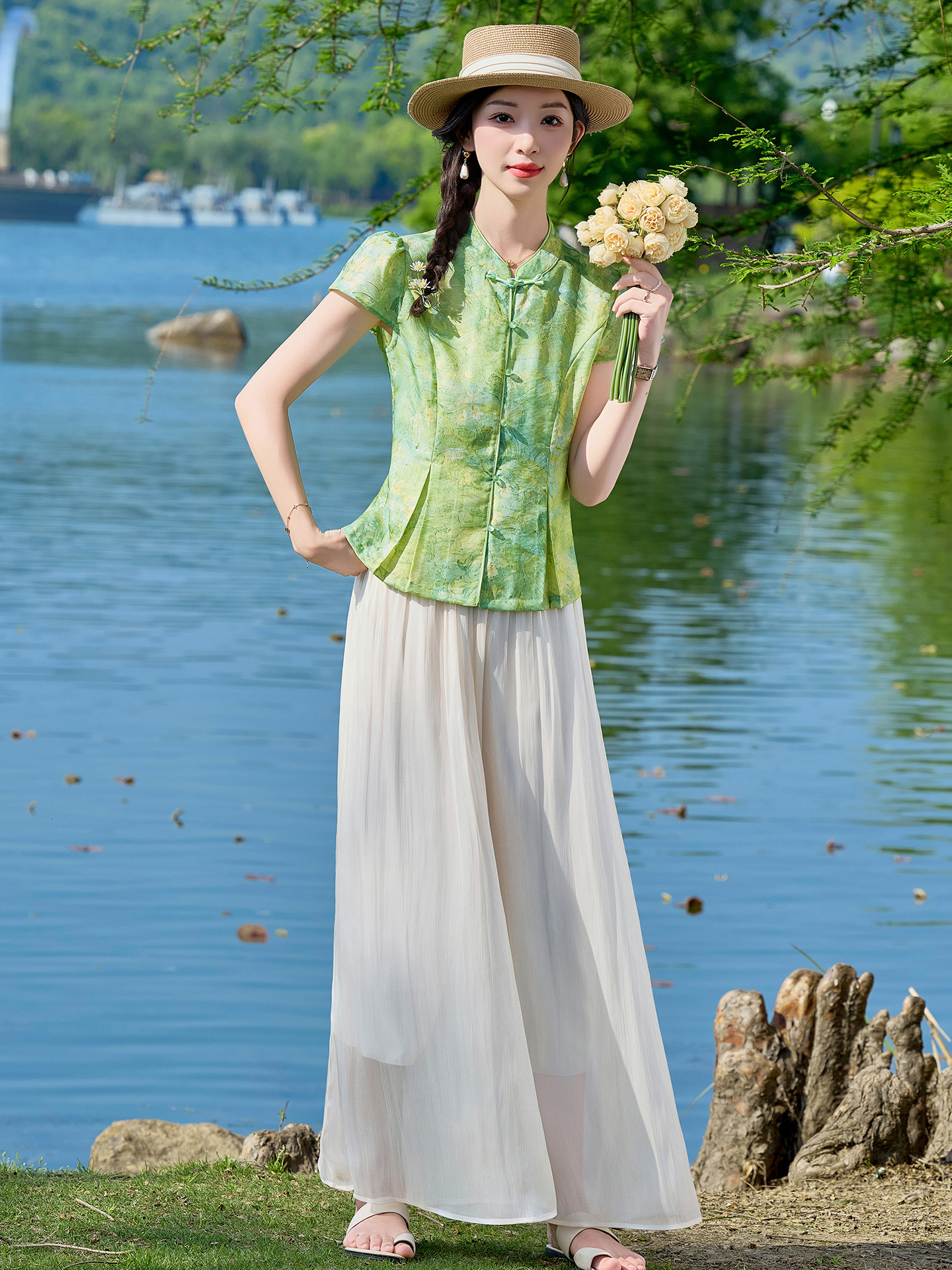 Bộ quần áo nữ mùa hè 2026 sơ mi cổ đứng họa tiết jacquard + quần ống đứng hai mảnh ZQ620 — Màu ảnh