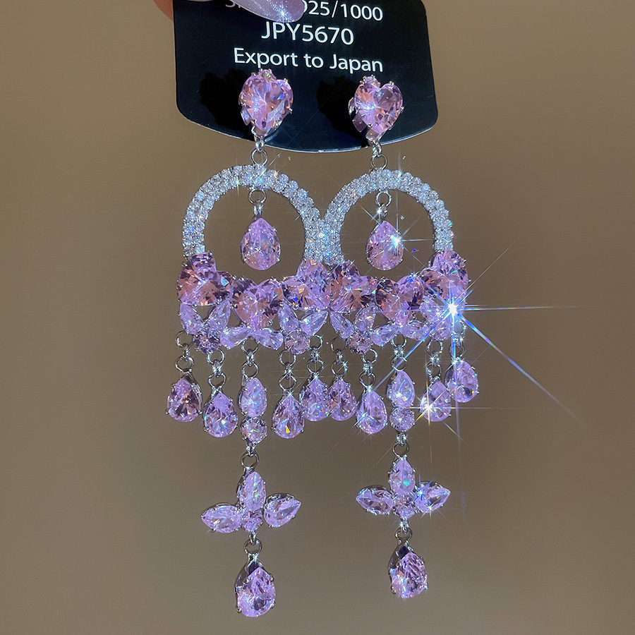 Agujas de plata transfronterizas flores de zircón aretes de bordillo estilo de moda pernos de auriculares lujosos de alto nivel de diseño de auriculares nicho