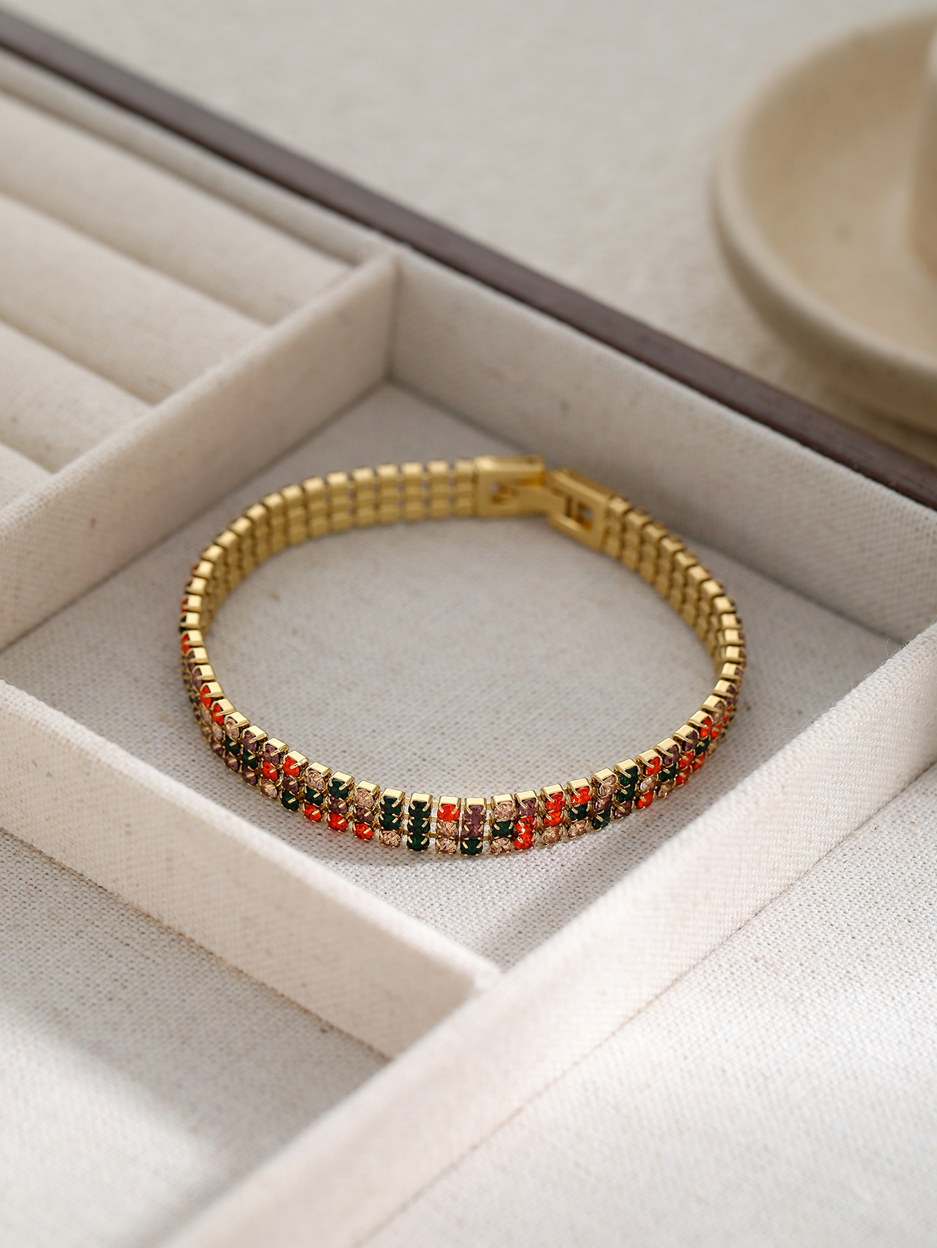 18g Weight Zircon Inlay Material Vintage Style Classic Style Geometric Titanium Steel Zircon Chain-free Bracelets In Bulk