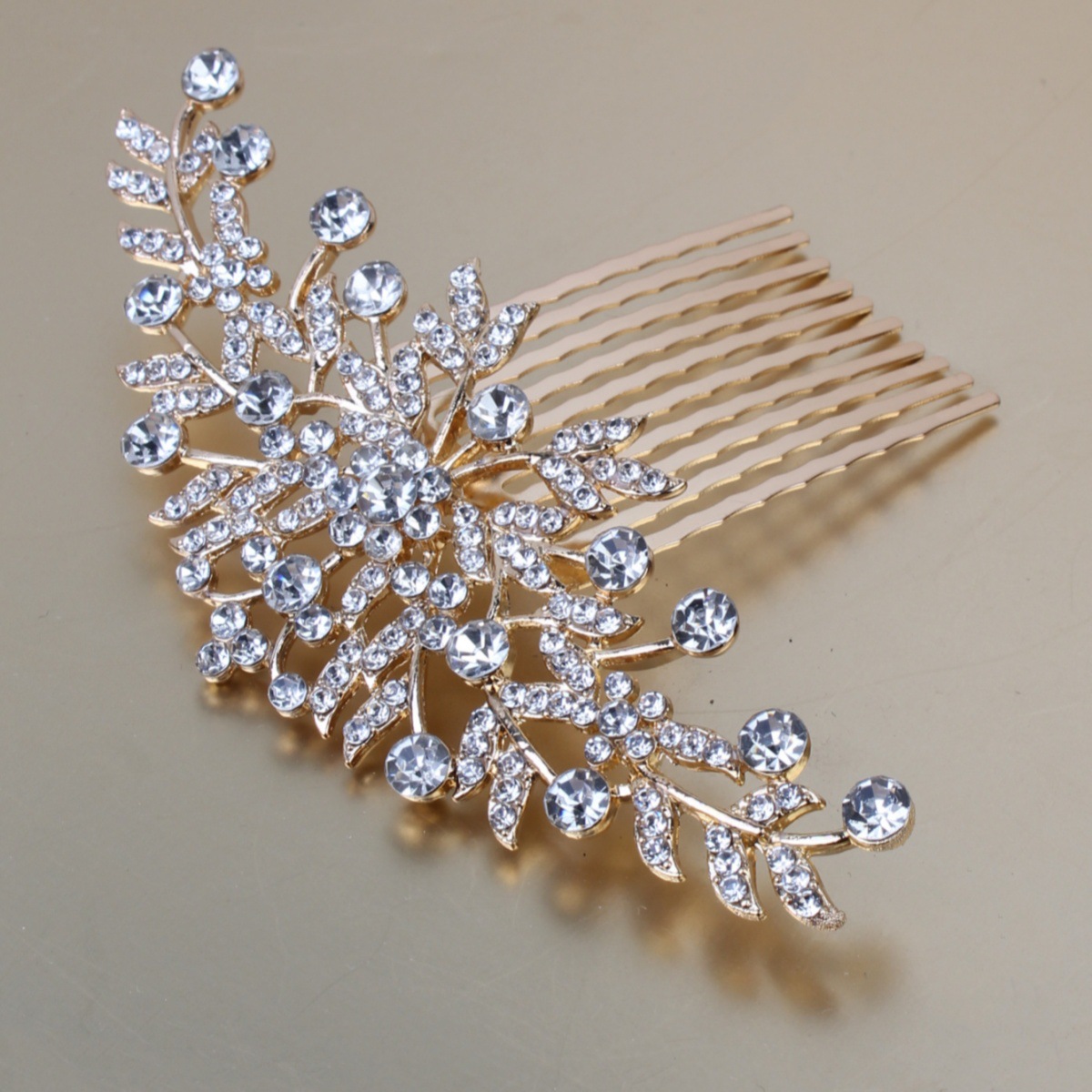 18g Weight Hair Combs Hair Accessories Type Rhinestones Inlay Material 1 Piece Quantity Wedding Occasion Alloy Material Flower Pattern Spring&Summer Season Women's Gender Inlay Design Classic Style Style Classic Style Women's Flower Alloy Inlay Rhinestones Hair Combs 3
