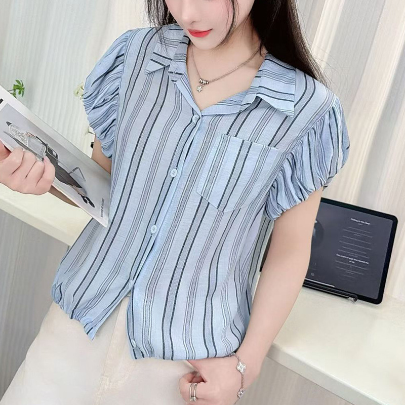 Wholesale 2026 Summer Hot-Selling Striped Shirts for Young Moms, Stylish Tops, Niche Fashion Shirts for Women Wholesale 2026 Summer Hot-Selling Striped Shirts for Young Moms, Stylish Tops, Niche Fashion Shirts for Women