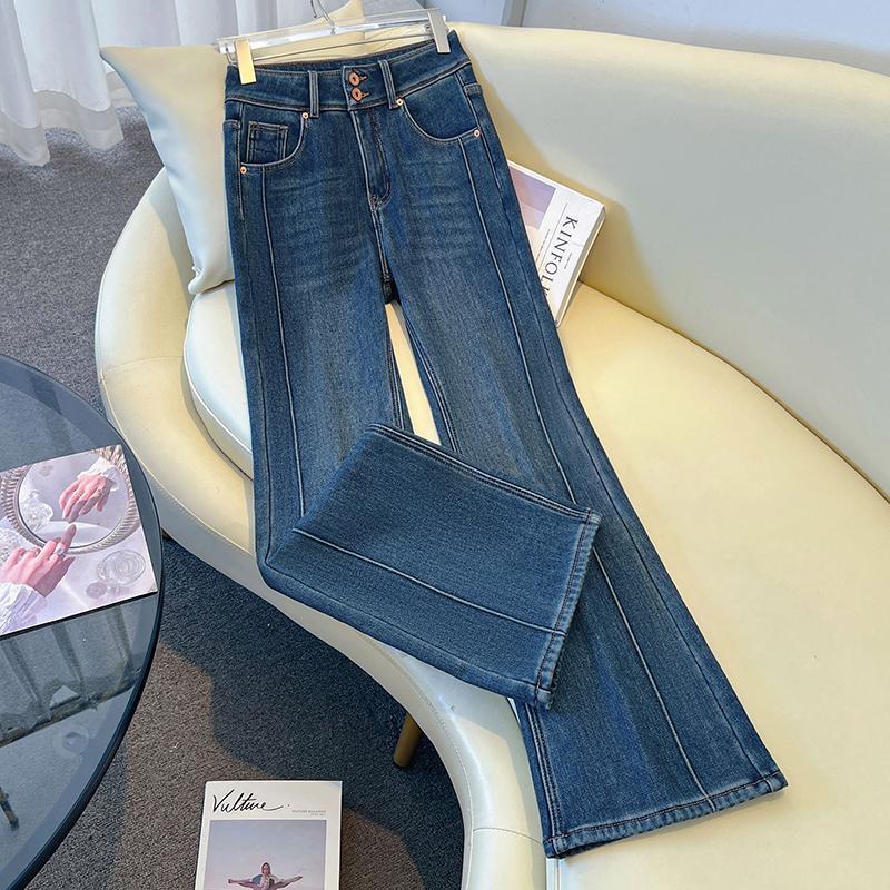 Vintage 2026 Fall/Winter High-Waisted Flared Jeans, Fashionable and Versatile, with Double Button Front and Fleece Lining