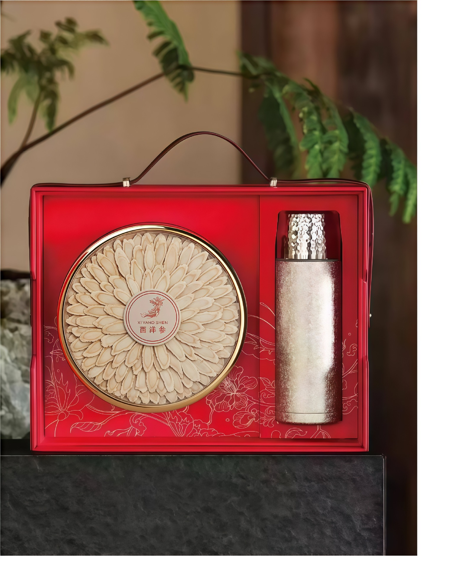 2026 Year of the Horse Gift Box American Ginseng and Bird's Nest Set New Year Gifting 600g in use