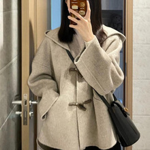 牛角扣短款毛呢大衣女秋冬季2024新款高级感连帽外套呢子加厚气质