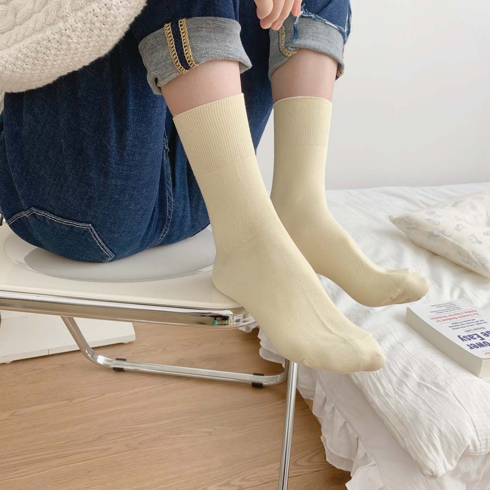 50g Weight Socks Classification Socks Lingerie Type Cotton Fabric Type A Pair Quantity Daily, Shopping Occasion Solid Color Pattern All Seasons Season Women's Gender Korean Style Style Women's Korean Style Solid Color Cotton Crew Socks A Pair 无
