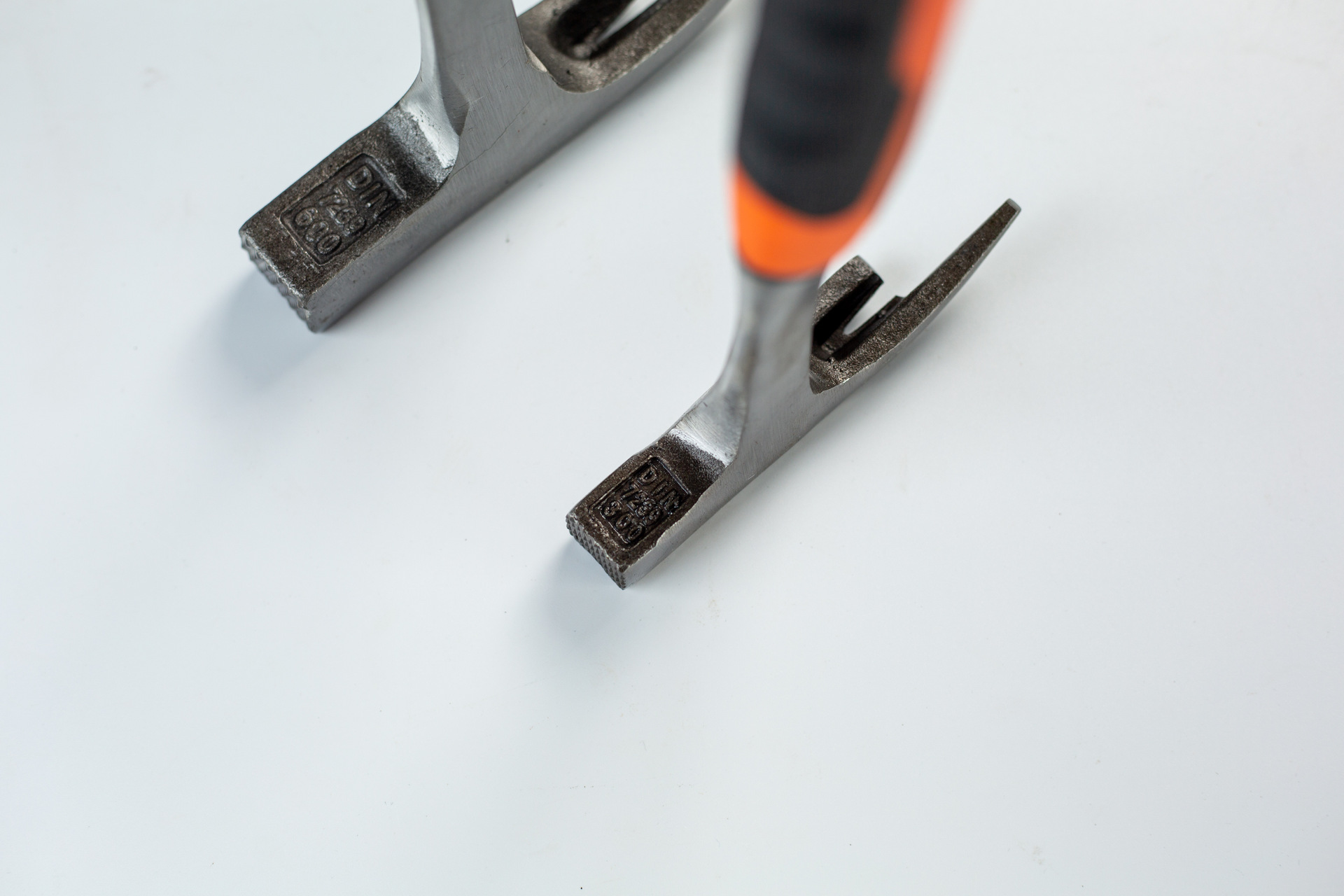 G92A2082