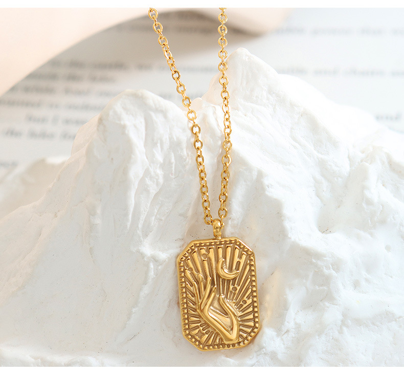 Retro Geometric Palm Titanium Steel Necklace Patchwork Stainless Steel Necklaces_colorza_4