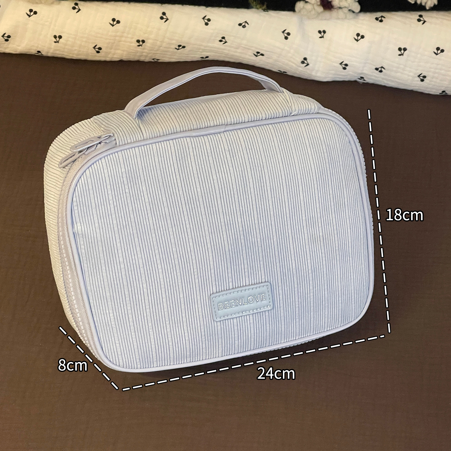 Bolsa de maquillaje portátil multifuncional de gran capacidad 2025 nueva división de viaje impermeable de mano para almacenar cosméticos para lavar