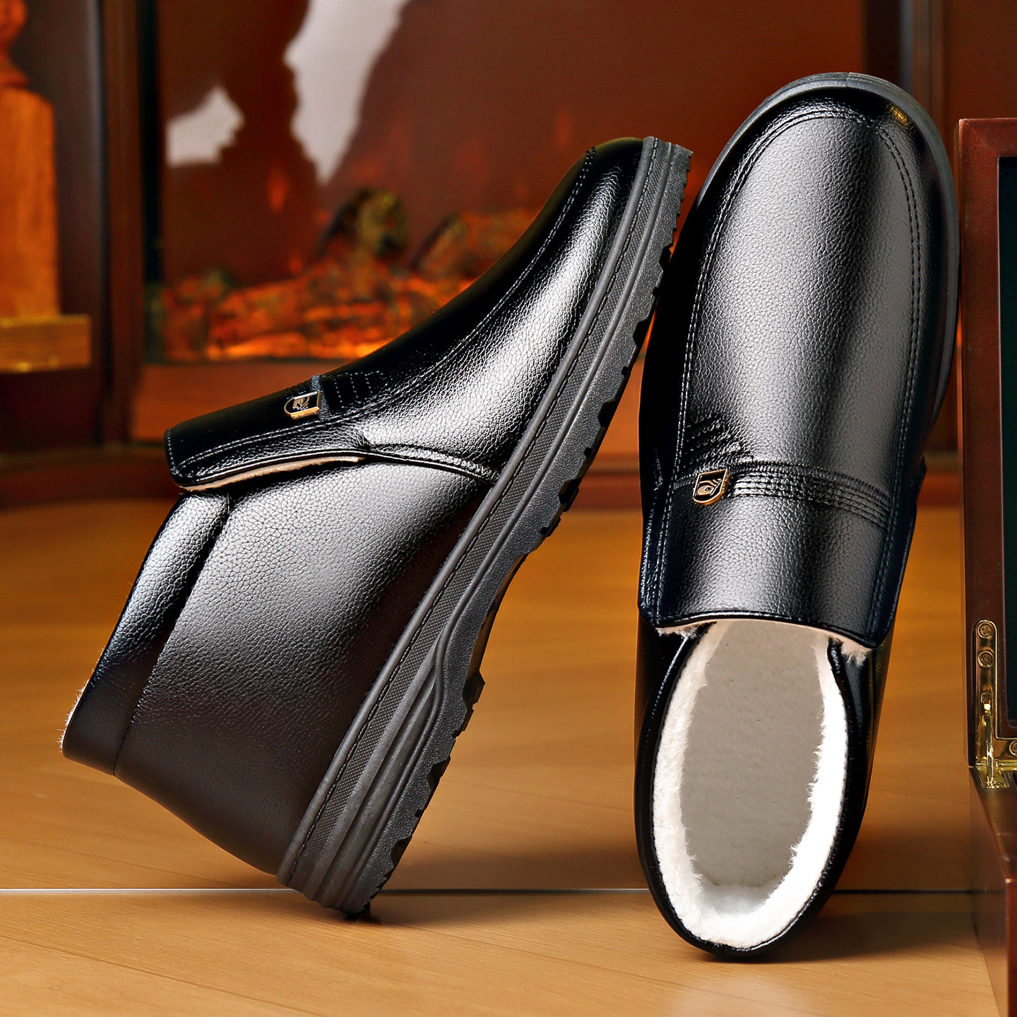 2025 invierno cálido y veludo antideslizante zapatos de algodón casuales de alto rendimiento para hombres zapatos de algodón de cuero para hombres ancianos