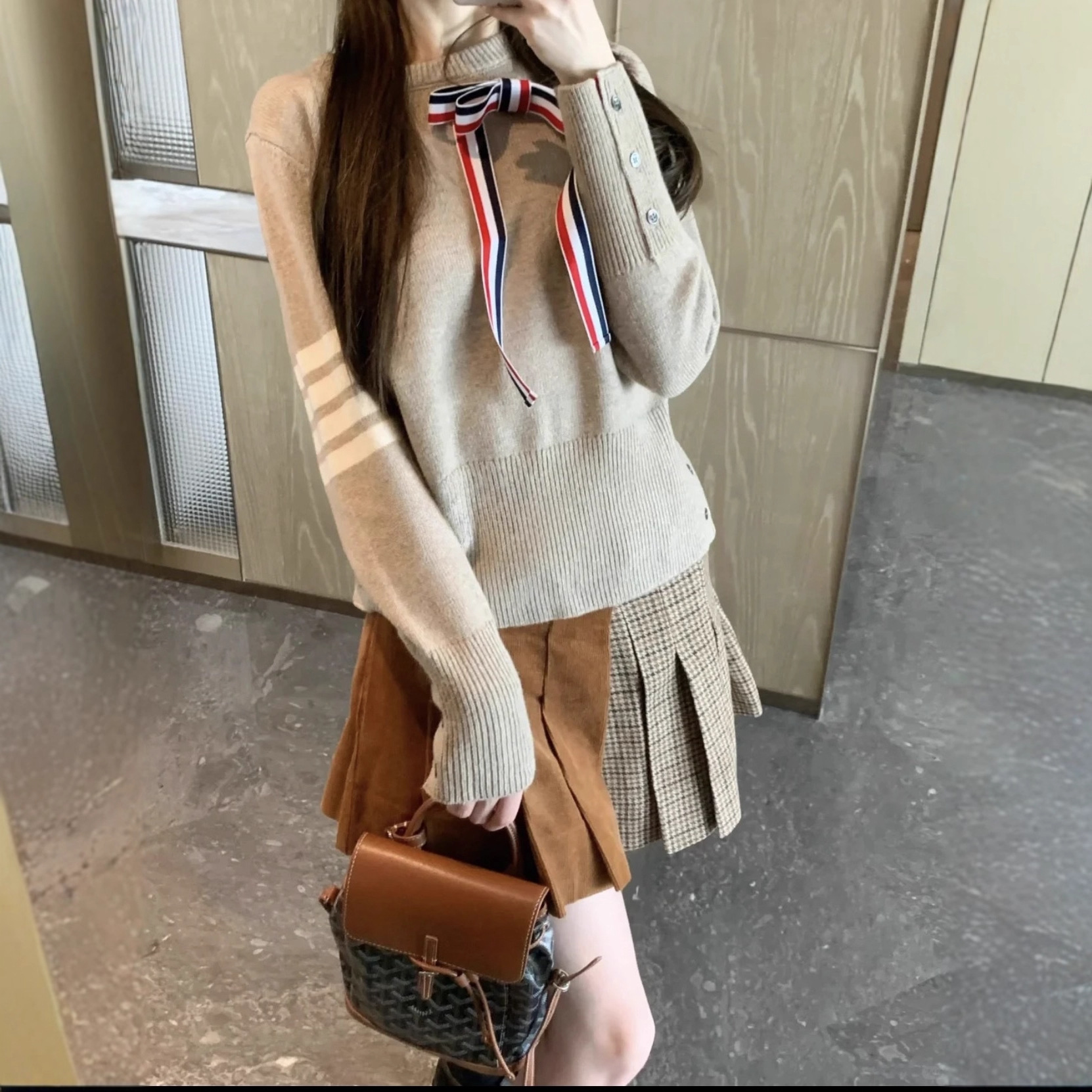 Tb Women's New Autumn and Winter Knitted Sweater Wool Plaid Stitching Pleated Skirt Detachable Bow Sweater