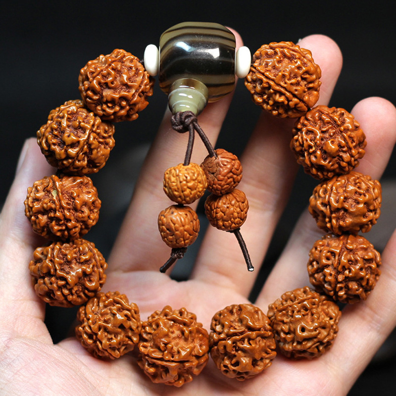 Manufacturer's Supply of Nepalese Five-Petal Bodhi Seed Bracelets, Toothless Large Vajra Bodhi Bracelets, and Wholesale Buddhist Prayer Beads