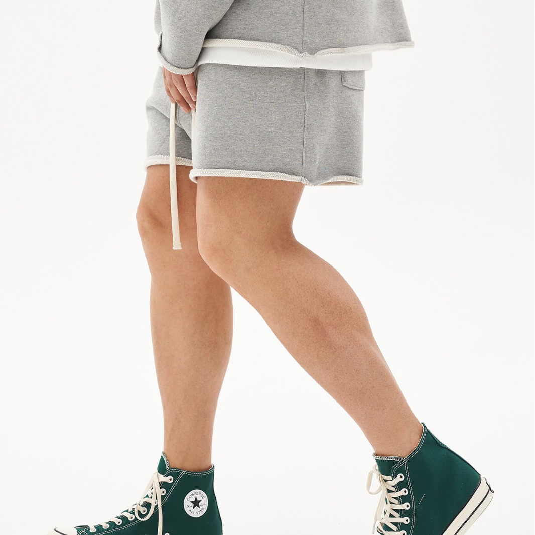 欧米の高街の半ズボンの男性の潮のブランドの水洗いの毛の辺のゆったりしている純色のレジャーの5分のズボンの夏の1件の代行