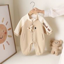 婴儿连体衣秋冬装男宝宝夹棉加绒外出服可爱小猫a类保暖深秋爬服