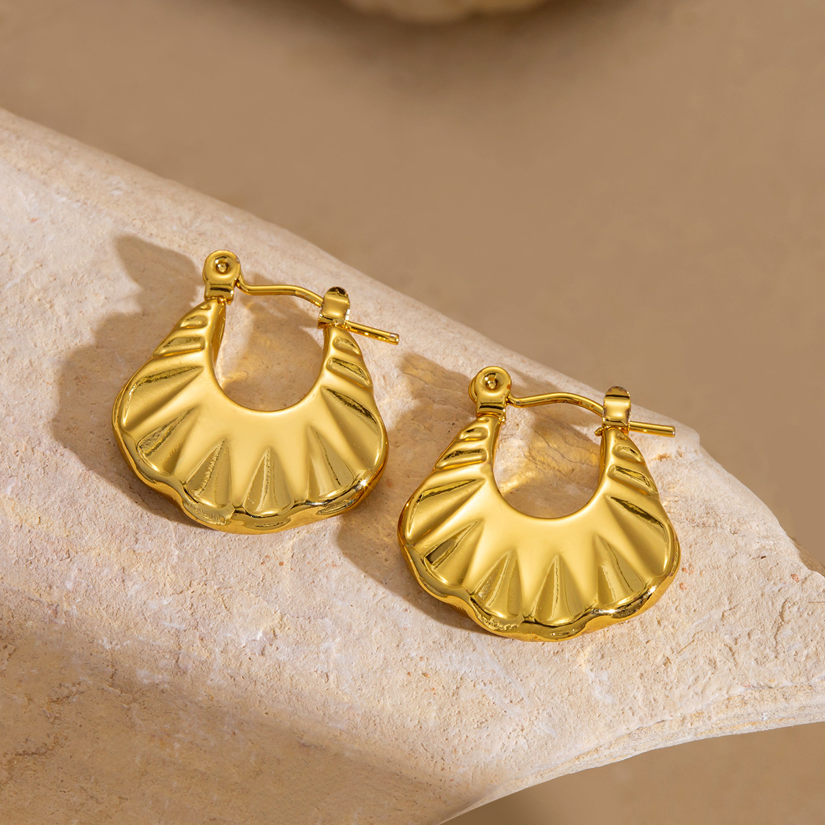 Eh118 earrings gold