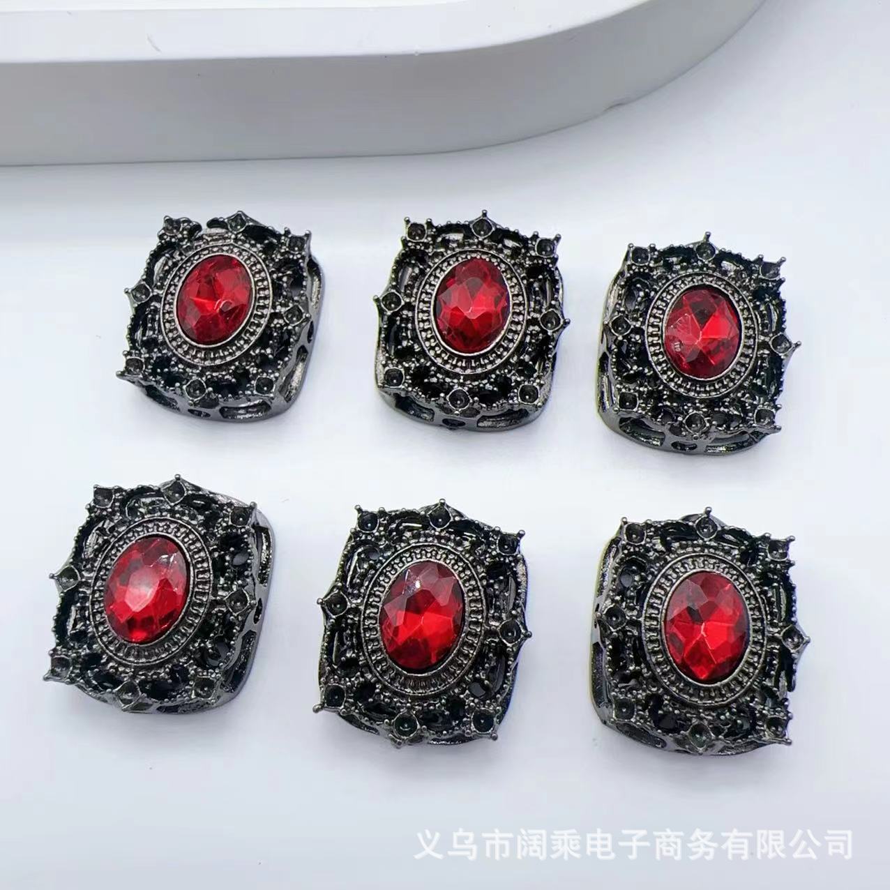 ダイヤモンドの長い方の大きい魔の箱の多い八穴のジルコニウムのdiyの手作りのビーズのブレスレットのネックレスの合金のアクセサリーのビーズの部品