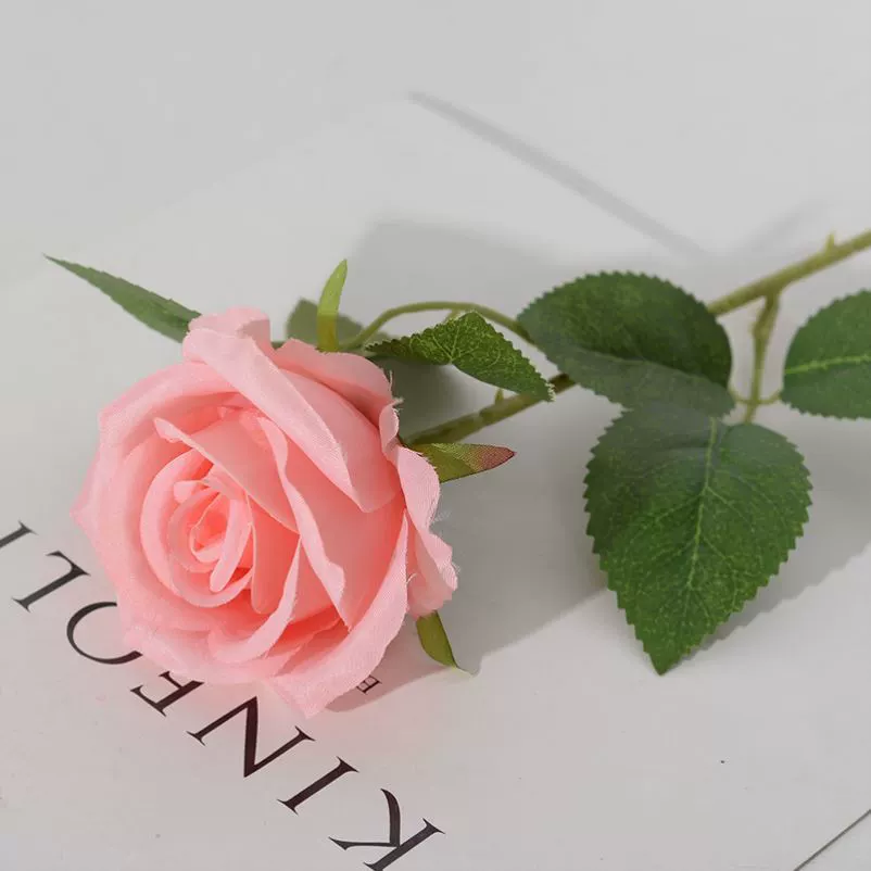Моделирование цветов Маленький Париж Моделирование розы шелка Цветок День Святого Валентина Свадебный отель украшает поддельные цветы