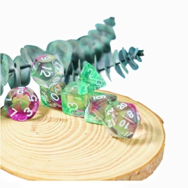 骰子、筹码;多米诺骨牌;游戏棋