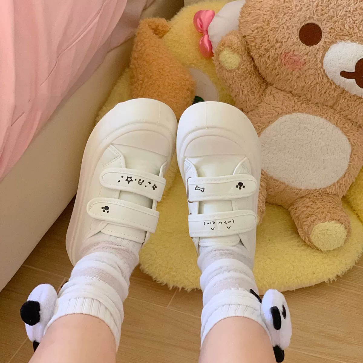 Медведь зимней спячки липучки азиатской культуры