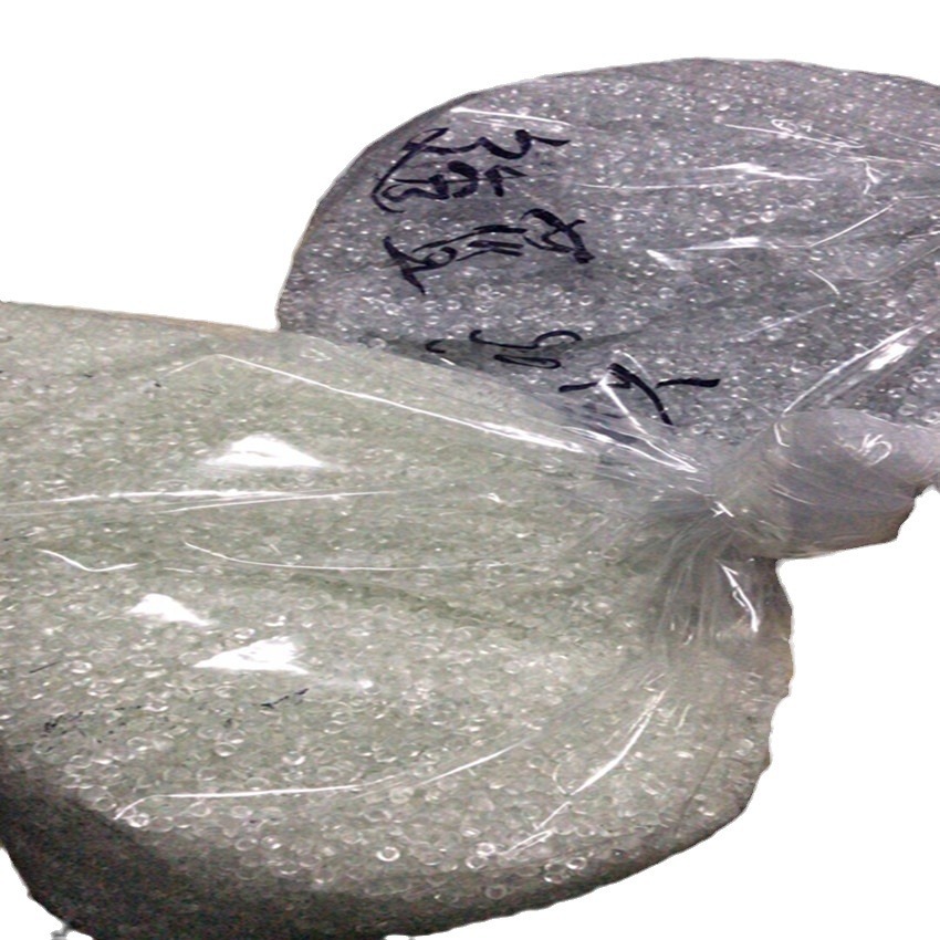 5 - 120 grados de PVC blando y duro para la producción de juguetes / partículas de PVC de inyección de grado verde / blanco