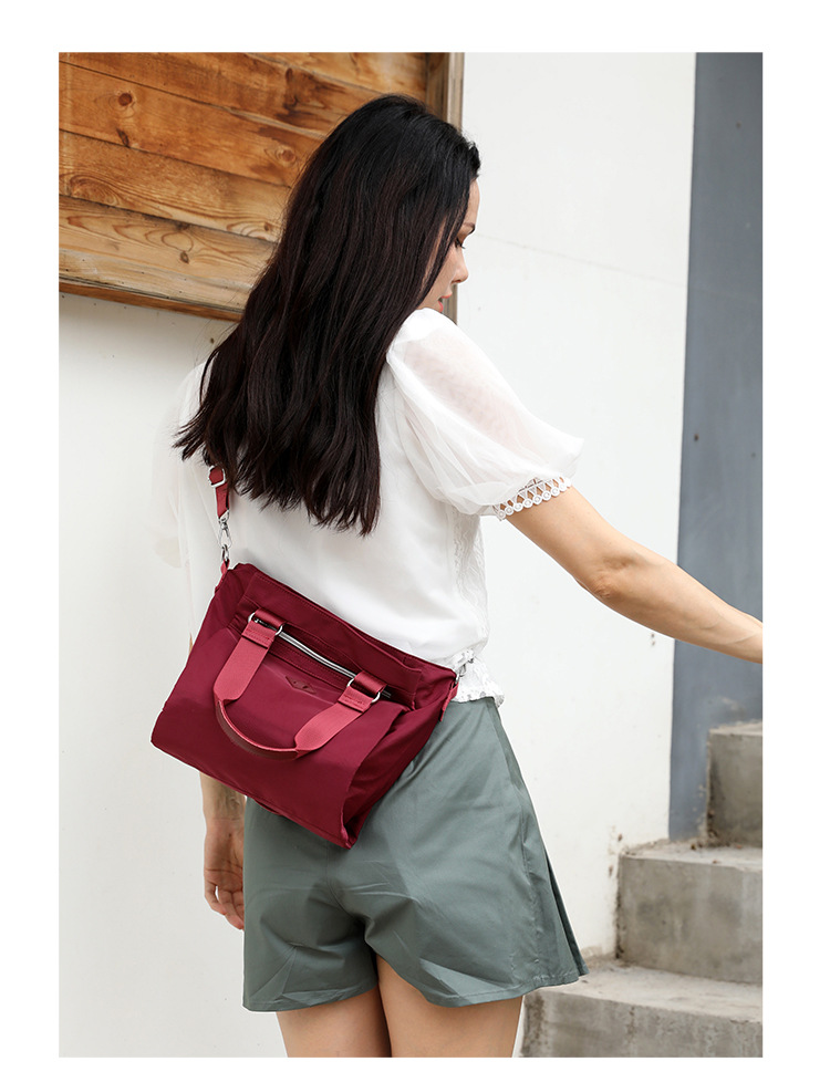 Colorful Fox's new fashionable and versatile casual shoulder bag for women, a large-capacity multi-layer simple crossbody bag undefined