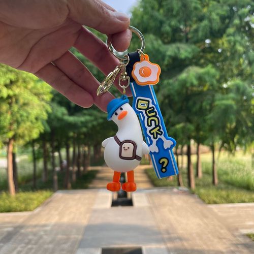 Cartoon Leaning Duck Couple Keychain Funny Plush Duck Ornament Key Ring Car Ornament Wholesale