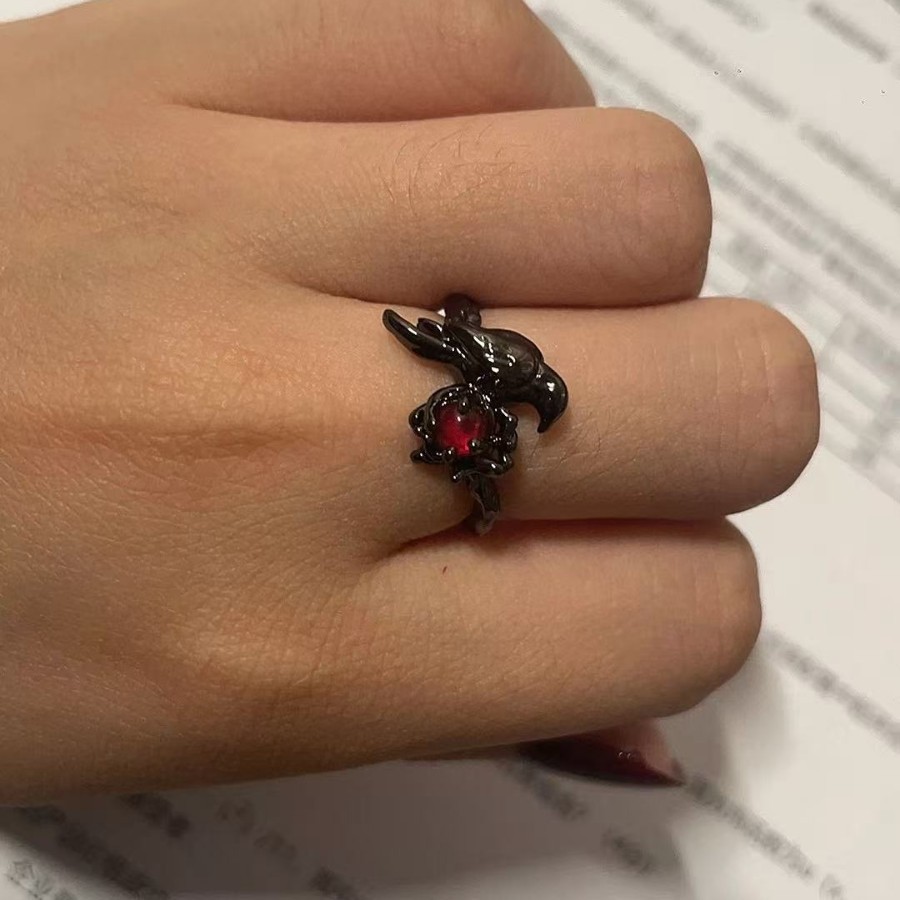 Original Design Dark Crow Ring Sweet Cool Style High-End Niche Index Finger Ring Love and Deep Space Qin Che Ring Trend
