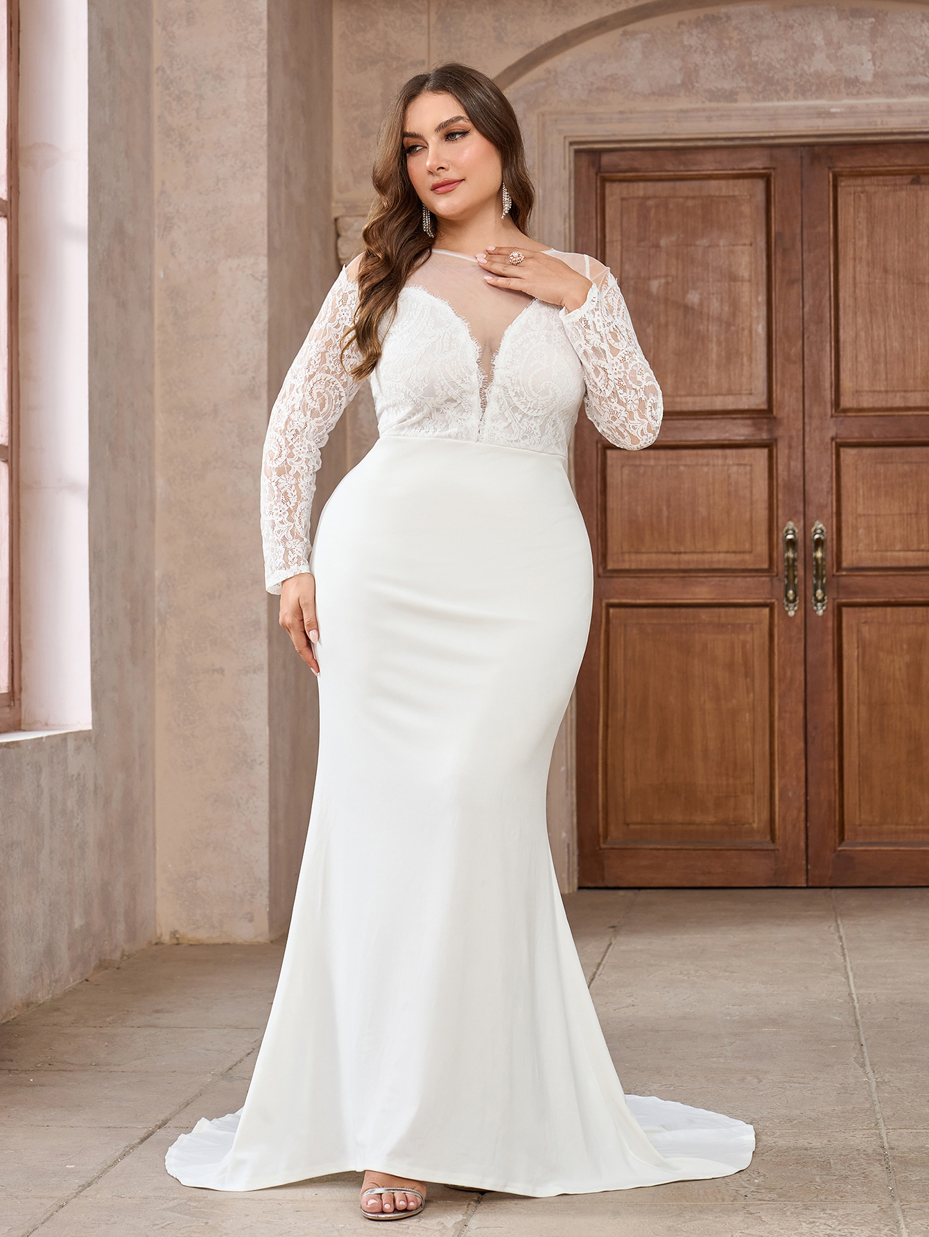Vestido de etiqueta grande vestido europeo y americano de mangas largas de encaje cola blanca vestido de boda largo otoño invierno