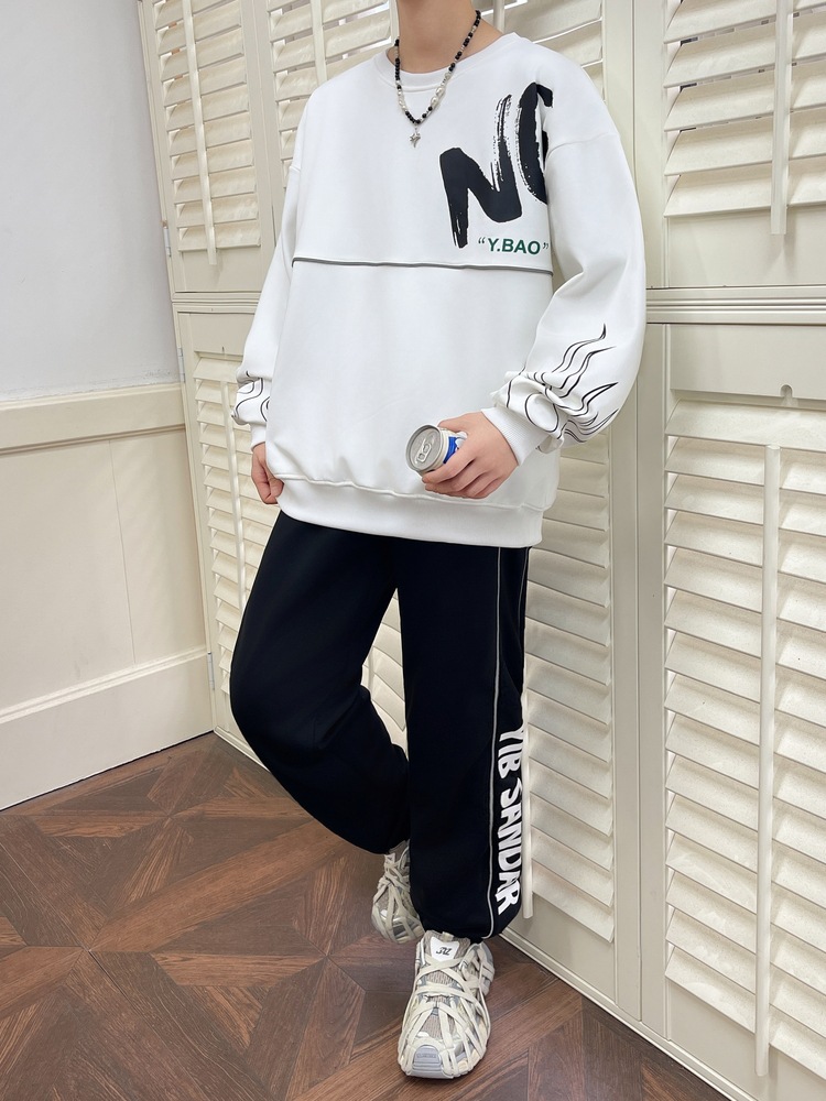 Conjunto deportivo de sudadera para hombre, ropa deportiva moderna para estudiantes guapos, conjunto de dos piezas de ropa interior informal de manga larga para jóvenes.