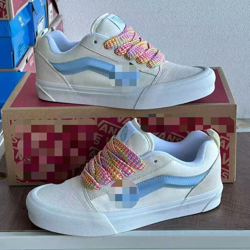 Black and White Sneakers with Thick Tongue, Trendy and Chunky, Sporty Casual Style, Versatile New Model for Students, Men's and Women's Shoes Black and White Sneakers with Thick Tongue, Trendy and Chunky, Sporty Casual Style, Versatile New Model for Students, Men's and Women's Shoes