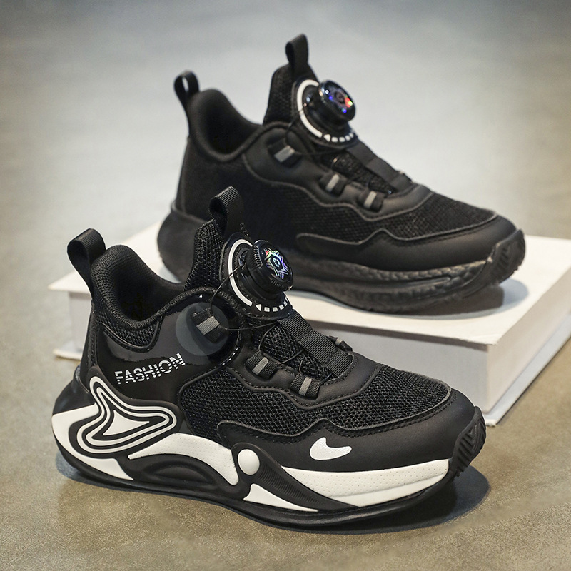 Zapatos para niños de verano 2025 nuevos zapatos de baloncesto para niños botones giratorios de malla transpirables zapatos de carreras