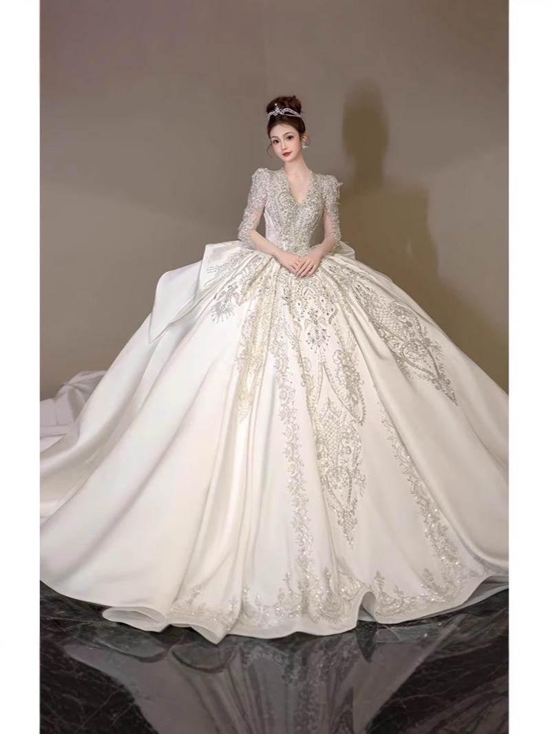 Korean Style Satin Long-Sleeve Maternity Wedding Dress with Fine Beading