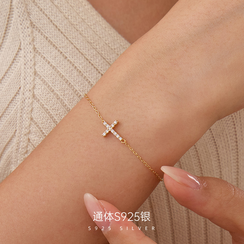 S925 Silver European and American Cross Bracelet with Diamonds for Women, Simple Ins Style, Minimalist Personality Jewelry Trend S925 Silver European and American Cross Bracelet with Diamonds for Women, Simple Ins Style, Minimalist Personality Jewelry Trend