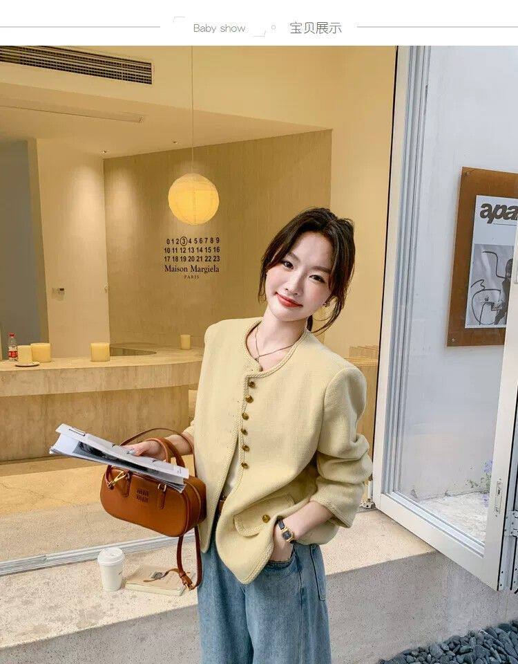 Áo khoác nữ dáng ngắn cổ tròn phong cách retro thanh lịch, form rộng, chất liệu tweed — Ren vàng chi tiết 6