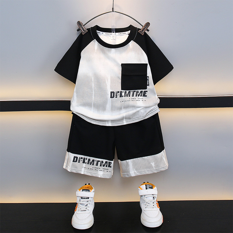 5071 Traje de verano para niños 2025 Nuevo verano Niños medianos y grandes Niños Ropa deportiva de manga corta para niños