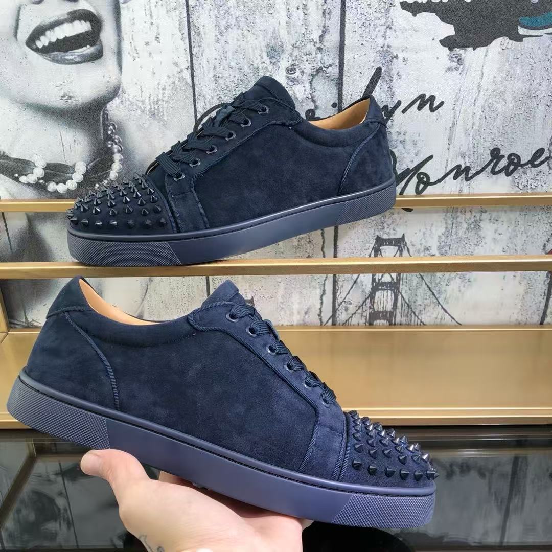 Estación europea cl remaches eléctricos zapatos de suela roja de tendencia universal remaches pareja de moda casual zapatos casuales de moda europea