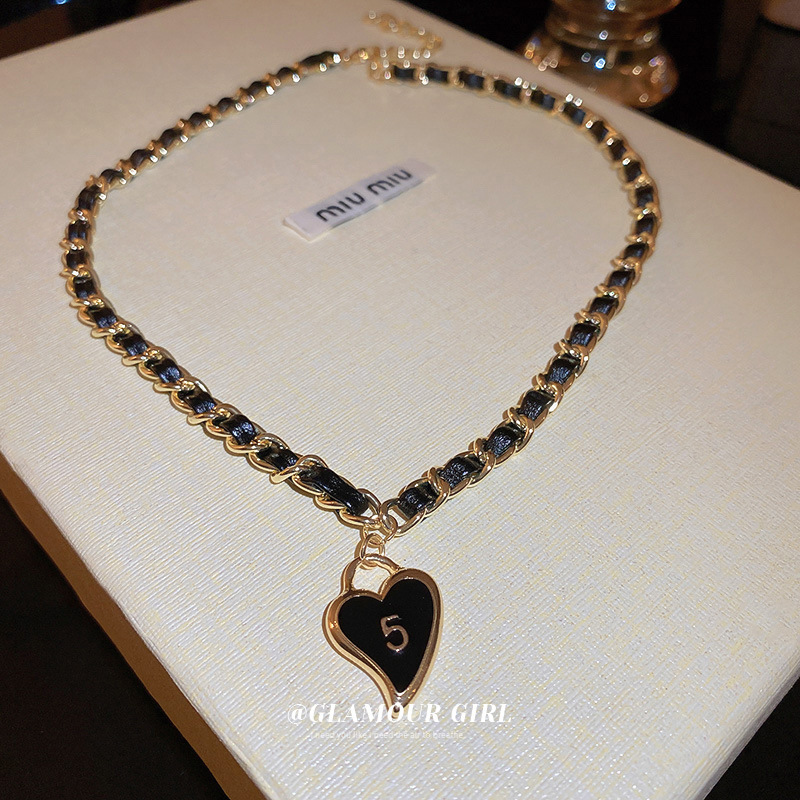 Fashion Heart Shape Pu Leather Handmade Womenu0027S Pendant Necklace 1 Piece