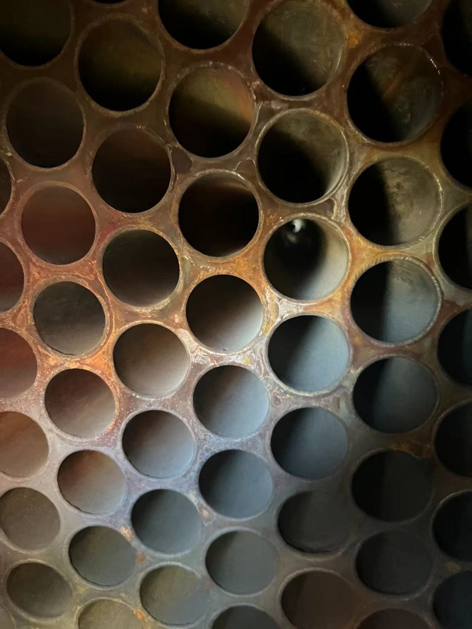 闲置2台100-200平方钛材列管冷凝器