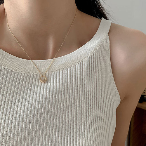 Japanese and Korean-inspired Ins cool geometric circle pendant necklace for women, retro minimalist fashionable temperament ring choker