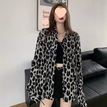 大码胖mm设计感炸街豹纹长袖衬衫女年春季新款复古中长款衬衣