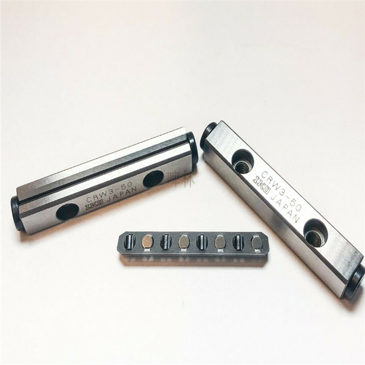 日本IKO CRW12-500交叉滚子直线导轨 运动顺畅 易于安装 现货