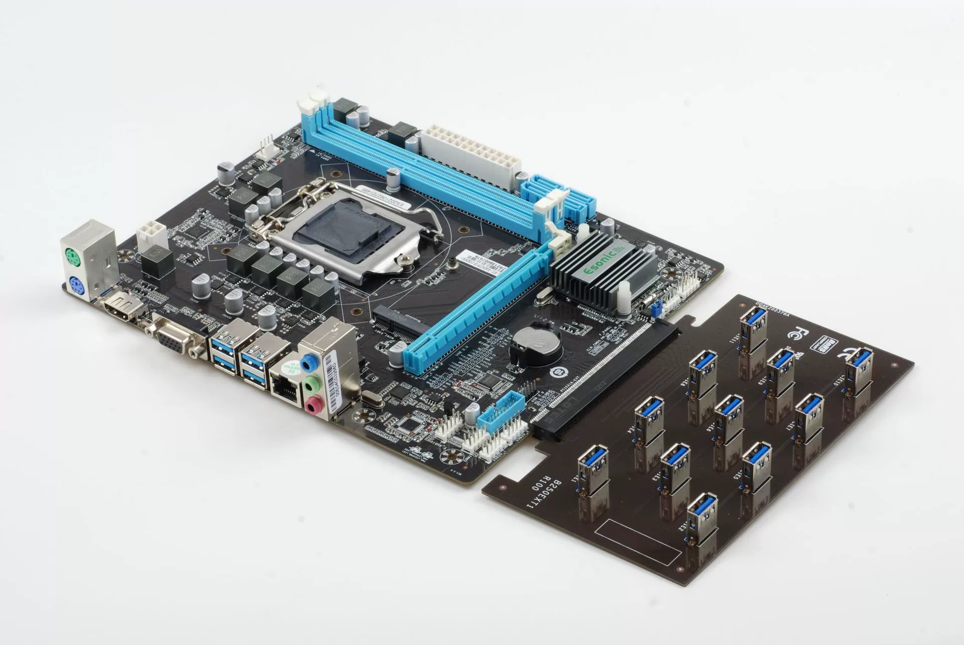Материнская плата B250-BTC Gladiators от Esonic поддерживает 12 GPU
