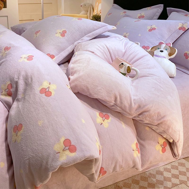 Cama de terciopelo de leche de cuatro piezas conjunto de 2025 coral terciopelo de coral sábanas calentadoras gruesas cubierta de edredón de cama de tres piezas conjunto de ropa de cama