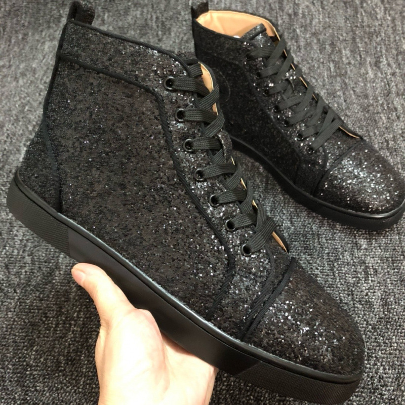 ヨーロッパ駅の新型cl赤い底の靴の黒い絨毯のスエードの皮の高い組のリベットの靴のドリルのファッションの潮流は板の靴を合わせます。|undefined
