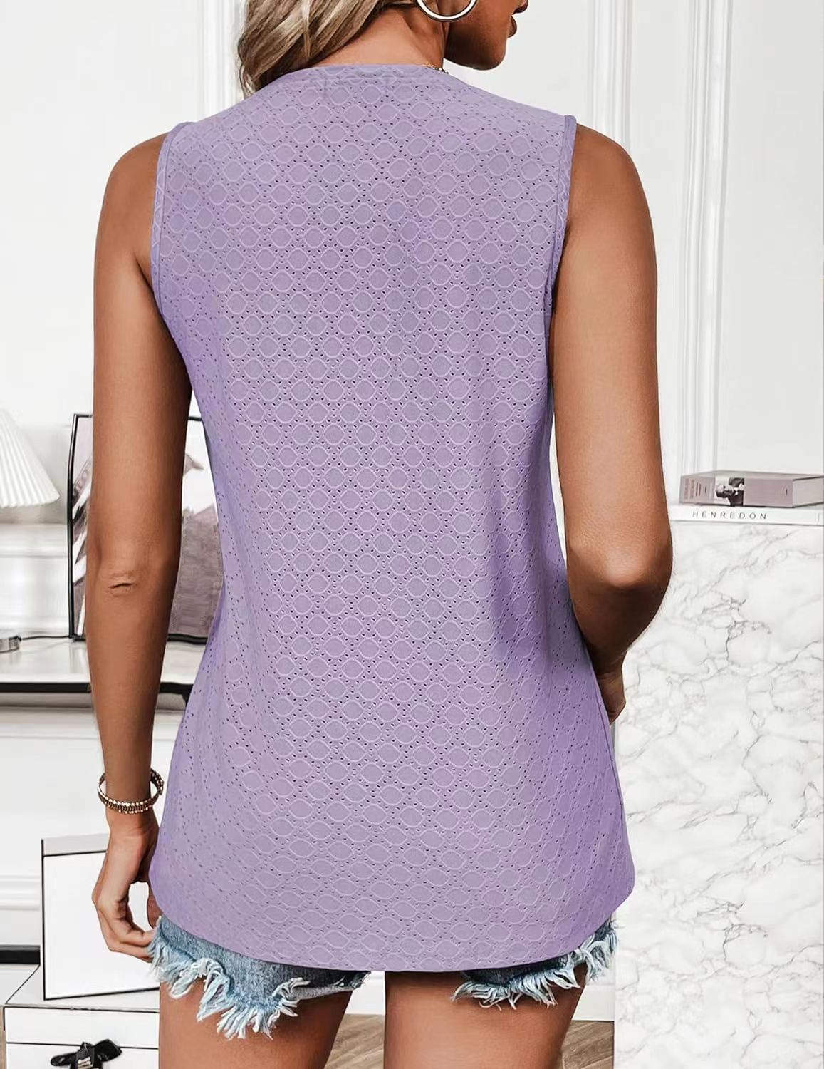 Women's Round Neck T-shirt For Spring And Summer Casual Wear_voghion.com