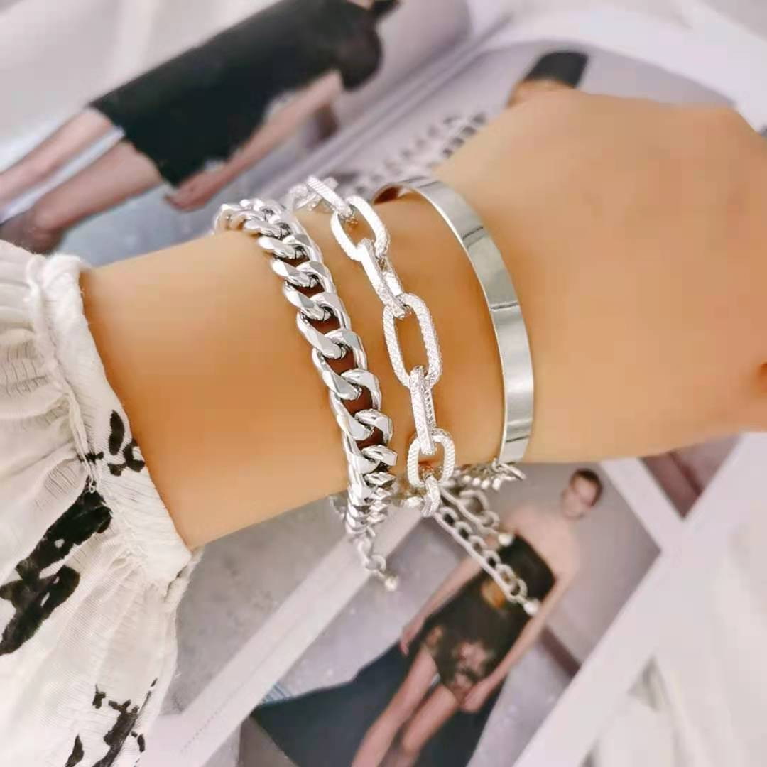 Joyería europea y americana hip hop nicho diseño pulsera chapado en oro joyería de moda cadena de metal 3 piezas conjunto traje pulsera para las mujeres