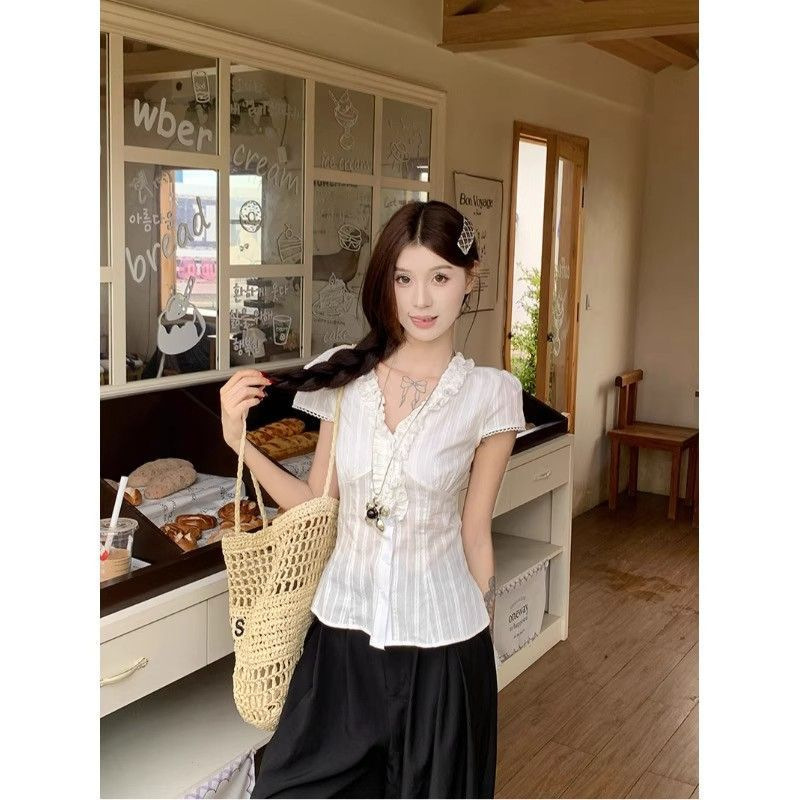 French Retro Ruffled V Neck Lace Short-Sleeved Shirt 2025 Summer New Style Lace Waist Slimming Design
