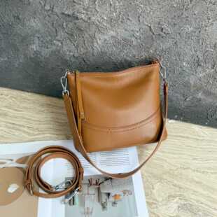 �羳��ƤŮ��ˮͰ��2025�¿�߼���б������s������ţƤ�μ�Ů��