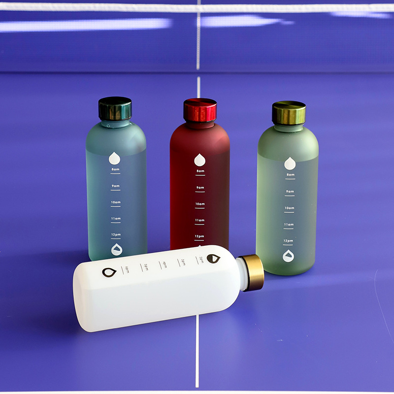 Taza de plástico de color sólido simple y de alto nivel, taza de agua espacial de gran capacidad, taza de agua esmerilada de alta calidad