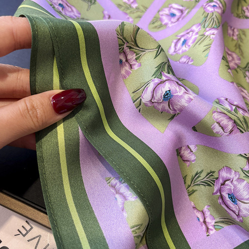Spring and Autumn French Romantic Retro Purple Anemone Summer Silk Twill 70 Square Scarf for Professional Women
